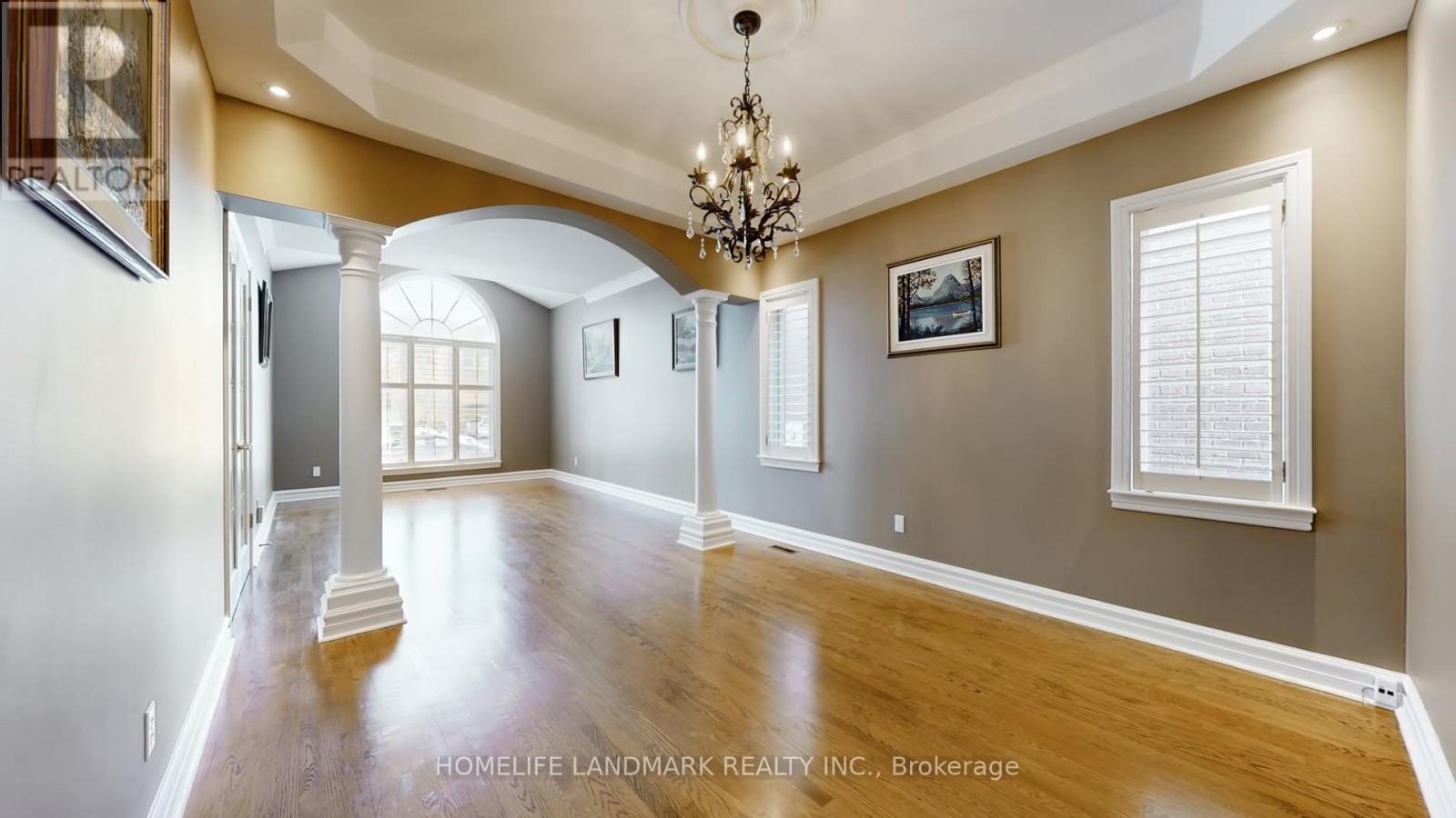 2108 Arbourview Drive, Oakville, Ontario  L6M 3P3 - Photo 3 - W12837730