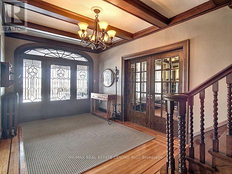 164 Rymal Road E, Hamilton, Ontario  L9B 1C2 - Photo 2 - X12837660