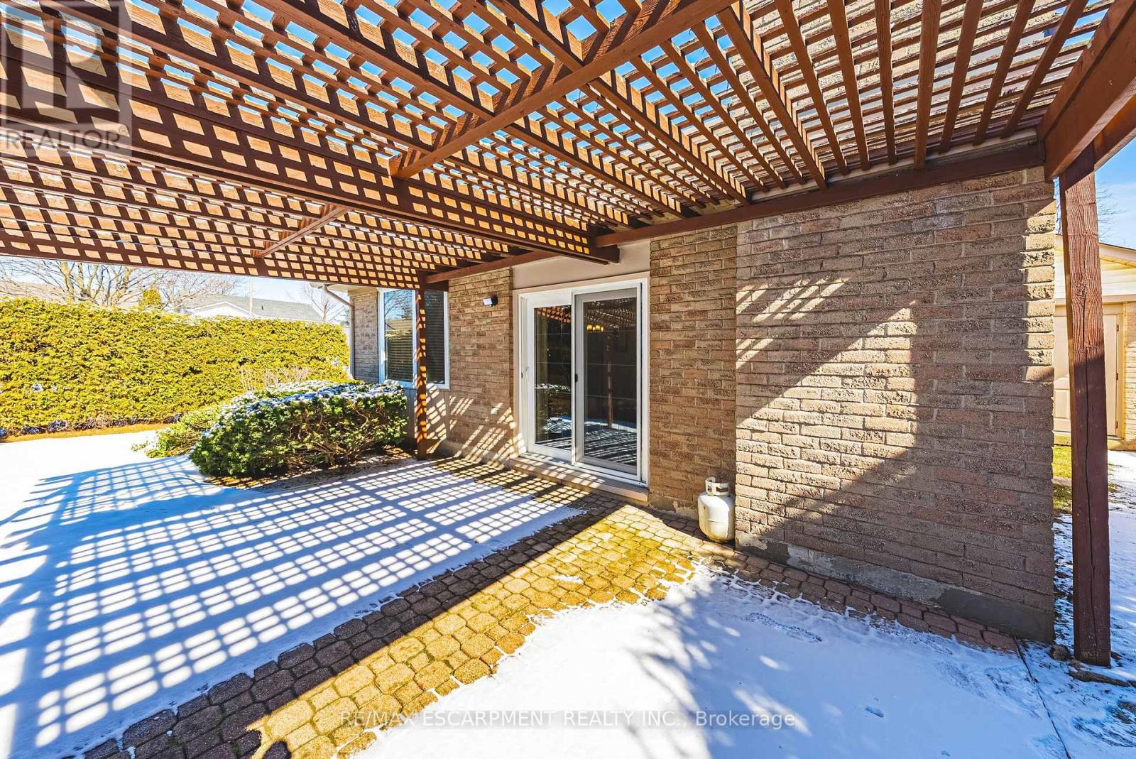 577 Tomahawk Crescent, Hamilton, Ontario  L9G 3T4 - Photo 34 - X12837700