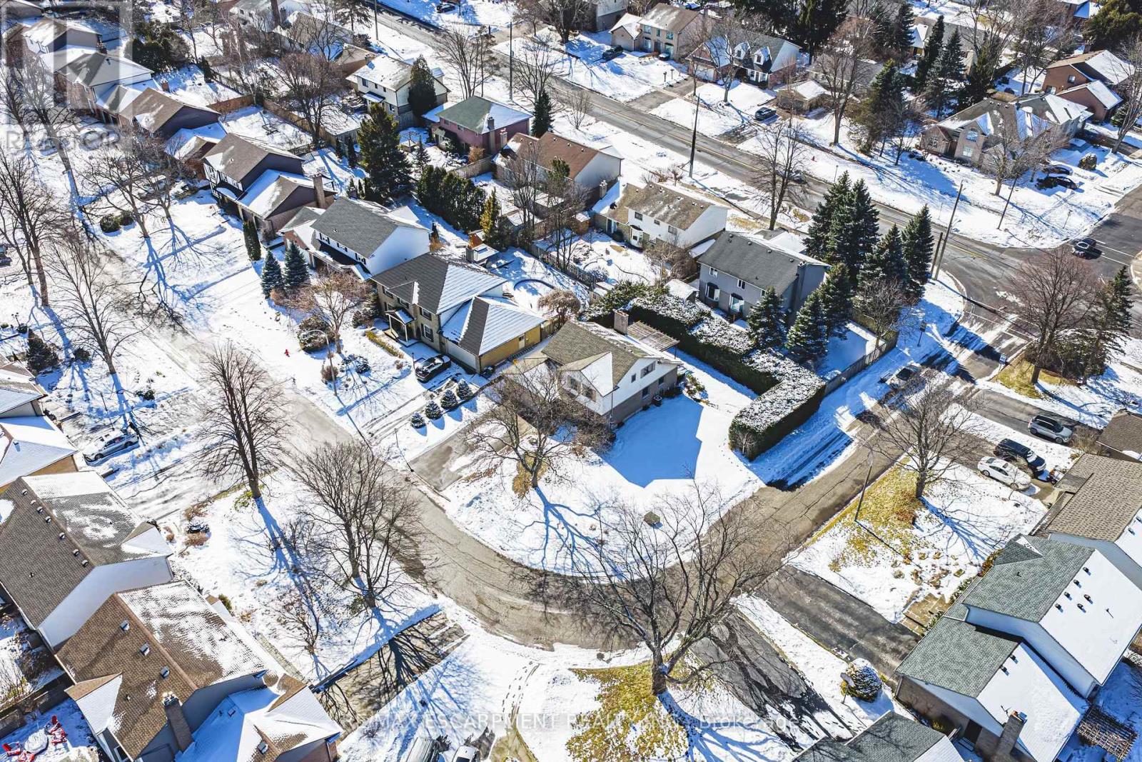 577 Tomahawk Crescent, Hamilton, Ontario  L9G 3T4 - Photo 38 - X12837700