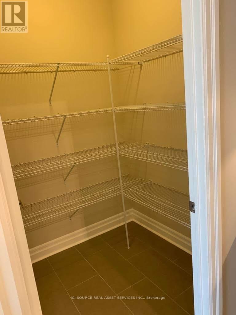 1204 - 260 Villagewalk Boulevard, London North, Ontario  N6G 4Z1 - Photo 8 - X12837712