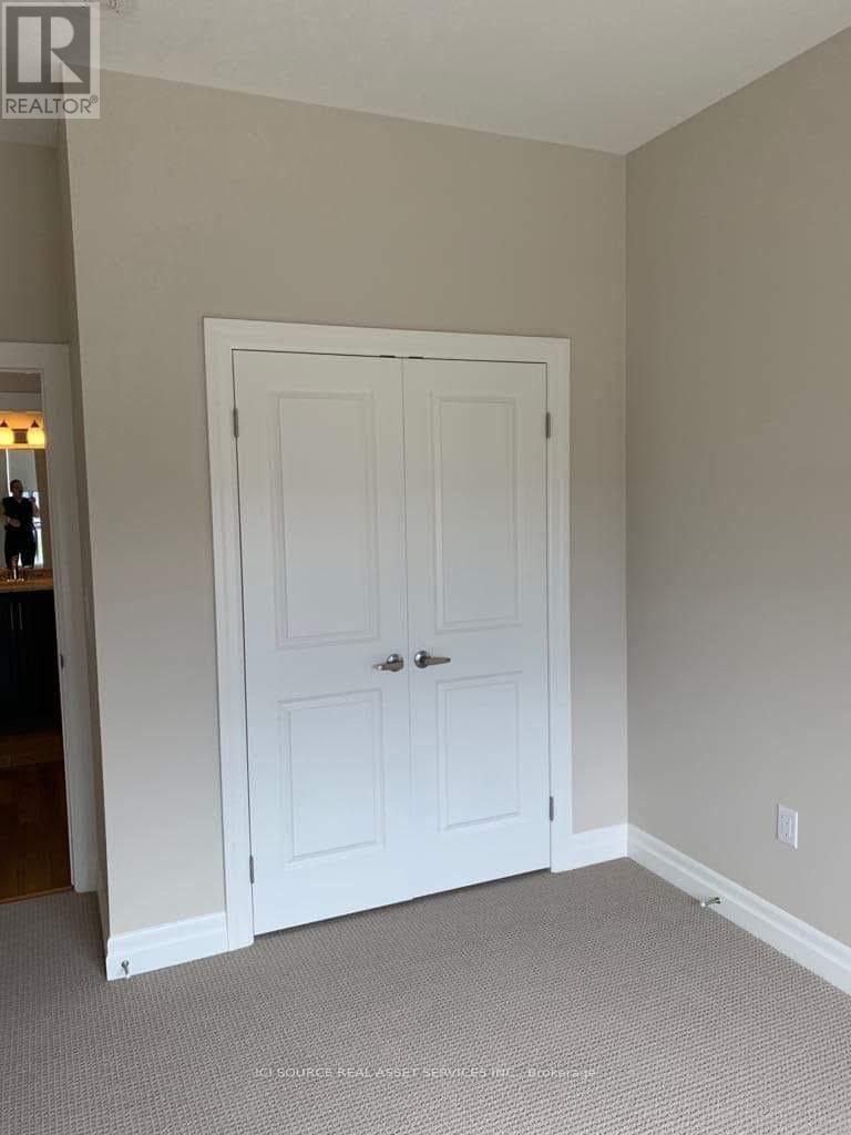 1204 - 260 Villagewalk Boulevard, London North, Ontario  N6G 4Z1 - Photo 9 - X12837712