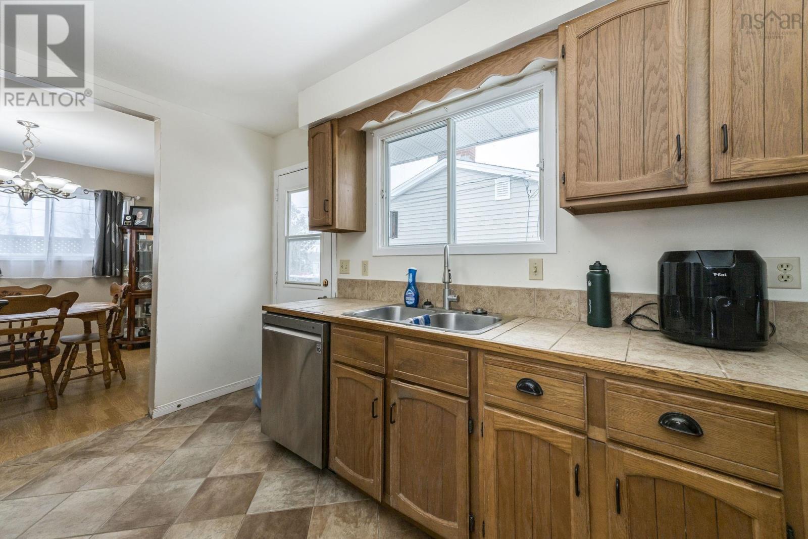 17 Wexford Road, Cole Harbour, Nova Scotia  B2V 1R8 - Photo 8 - 202602815