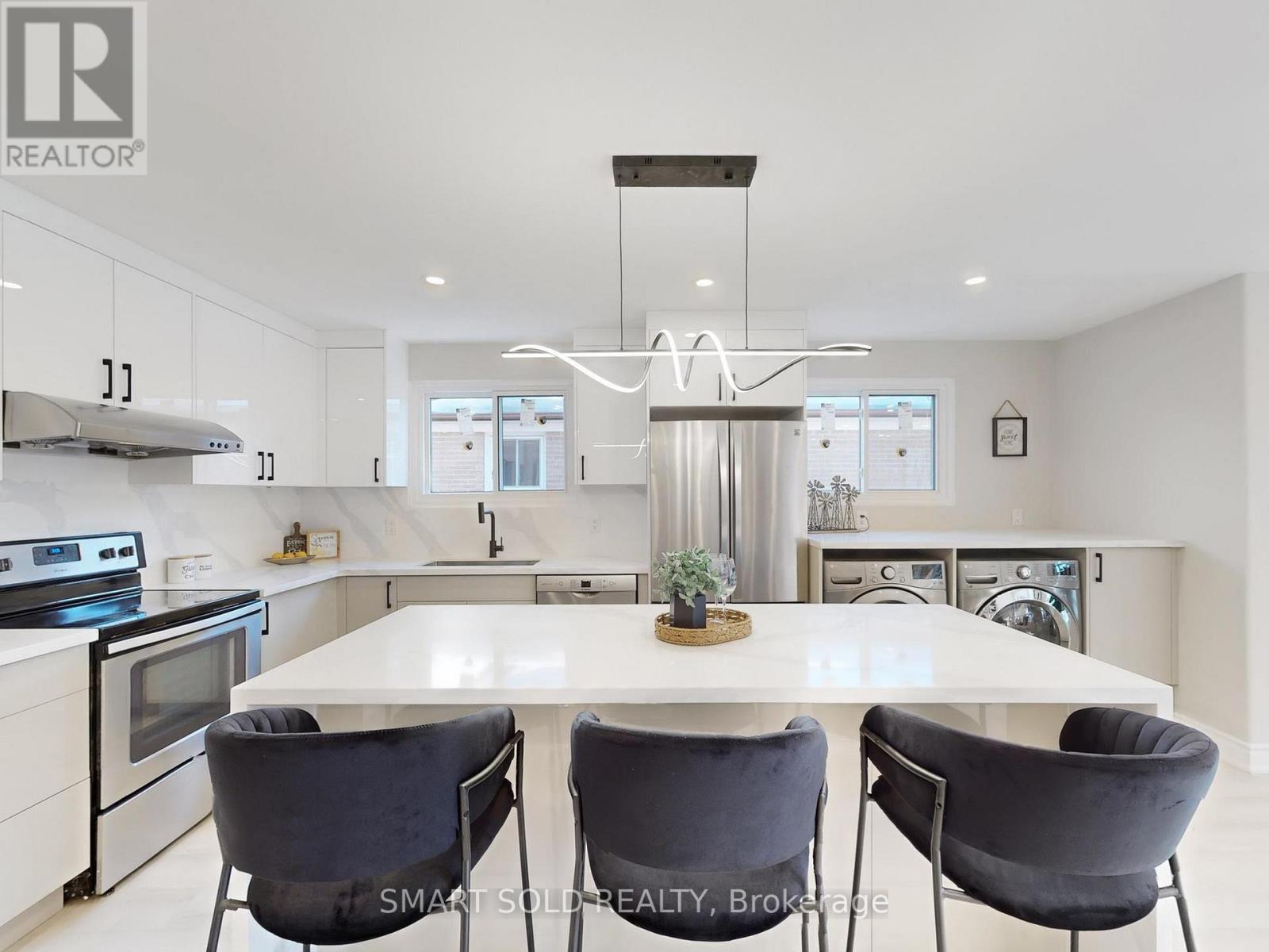 76 Clancy Drive, Toronto, Ontario  M2J 2V8 - Photo 7 - C12837472