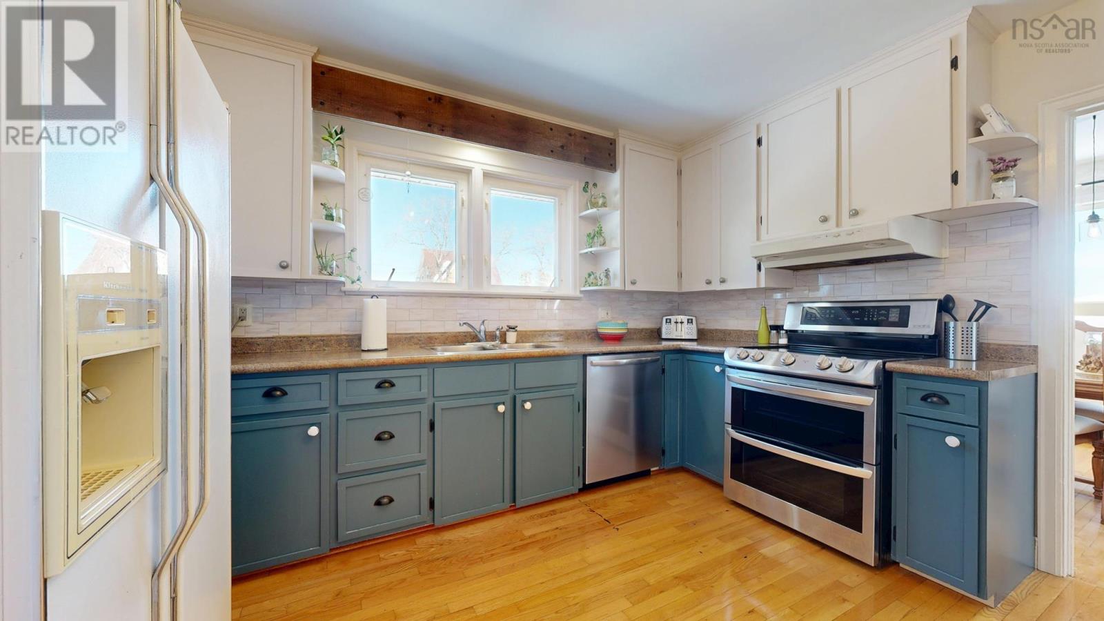 168 Broad Street, Lunenburg, Nova Scotia  B0J 2C0 - Photo 9 - 202603676