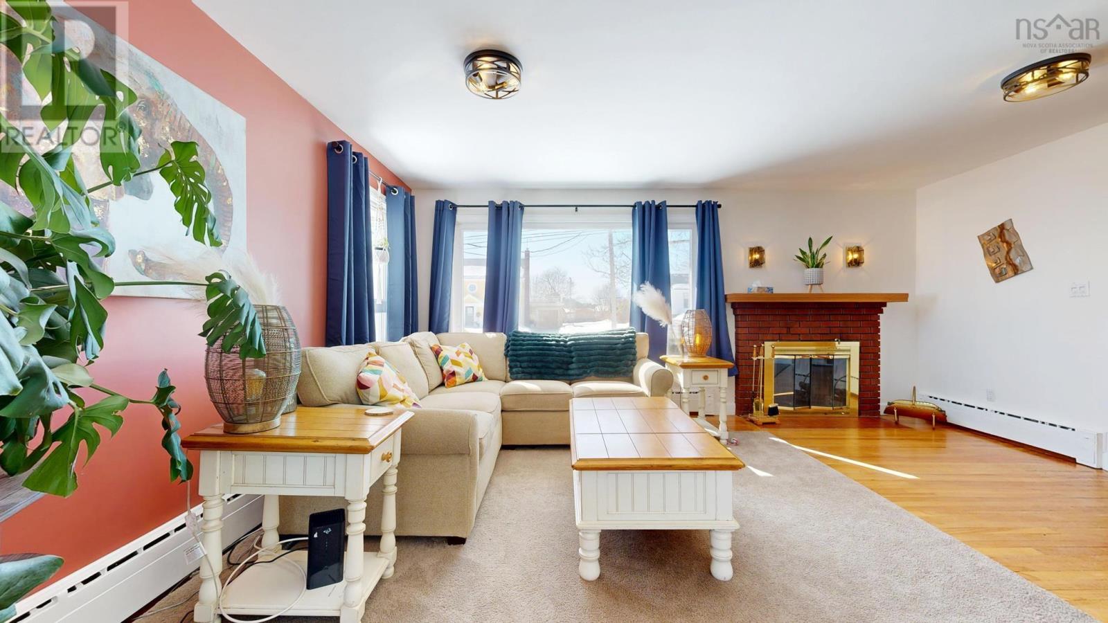 168 Broad Street, Lunenburg, Nova Scotia  B0J 2C0 - Photo 5 - 202603676