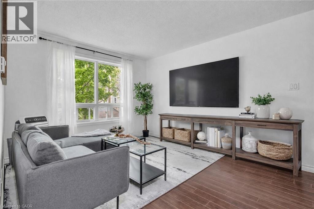 119 Cedar Street S Unit# 7, Kitchener, Ontario N2G 3L6 - Photo 2 - 40808628