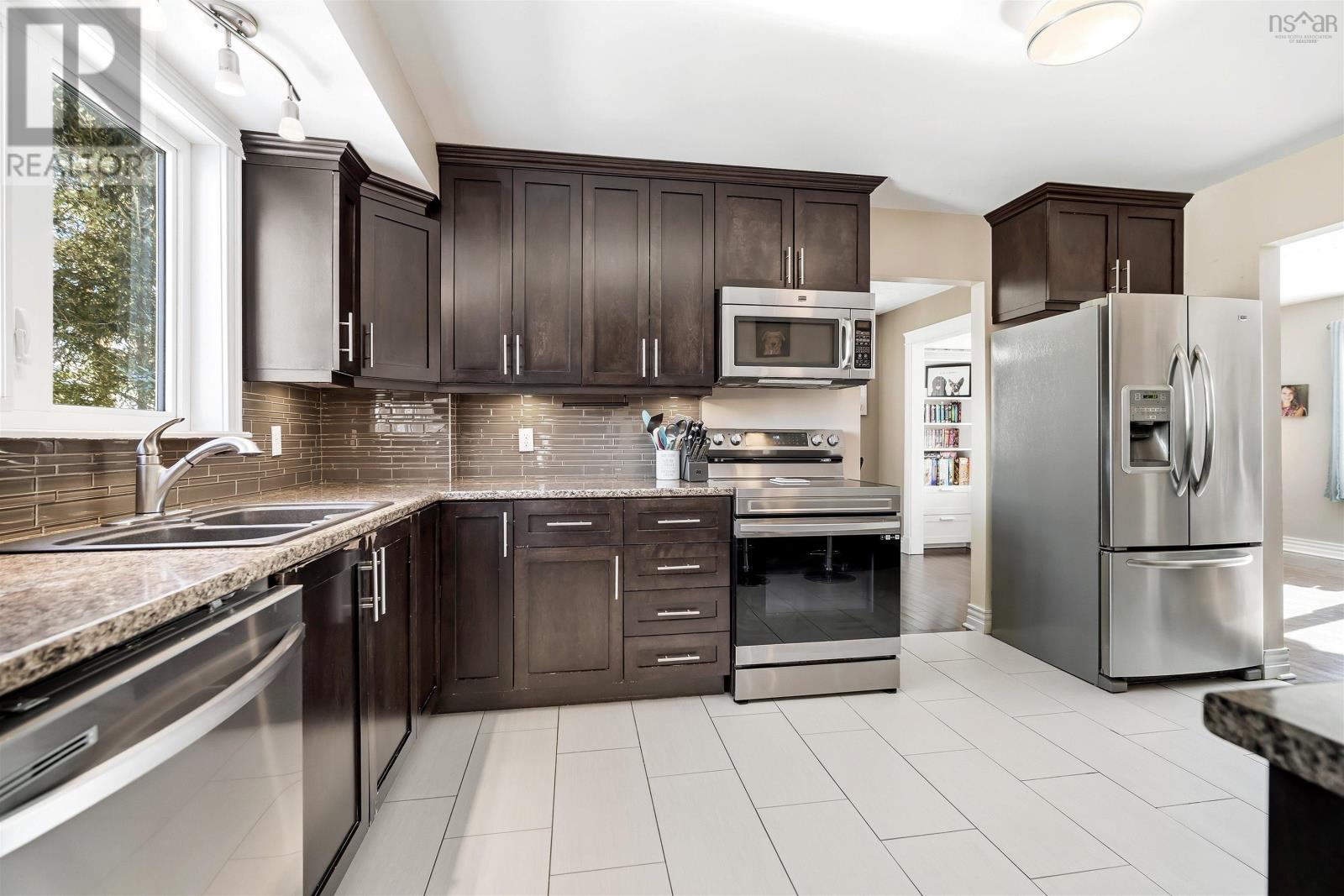 15 Bellroyal Court, Cole Harbour, Nova Scotia B2V 2B4 - Photo 10 - 202602588