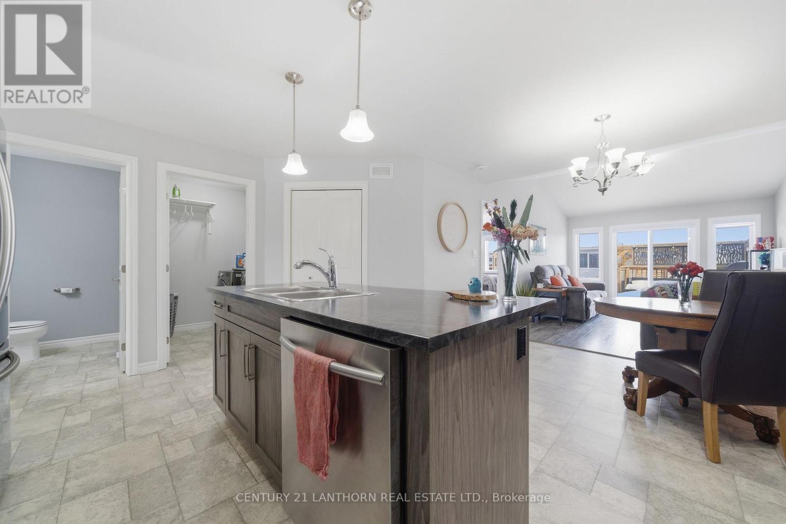 29 Sandhu Crescent, Belleville, Ontario  K8P 0G7 - Photo 12 - X12837792