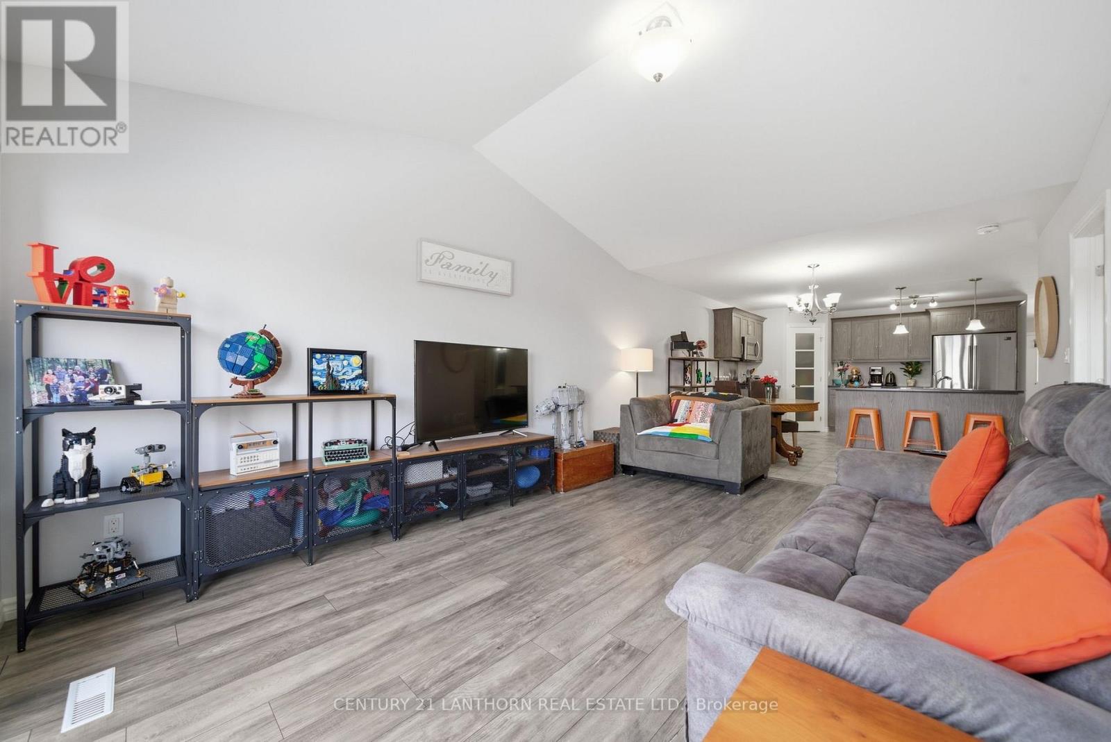 29 Sandhu Crescent, Belleville, Ontario  K8P 0G7 - Photo 21 - X12837792