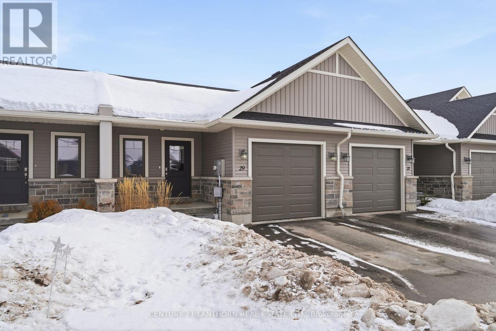 29 Sandhu Crescent, Belleville, Ontario  K8P 0G7 - Photo 3 - X12837792