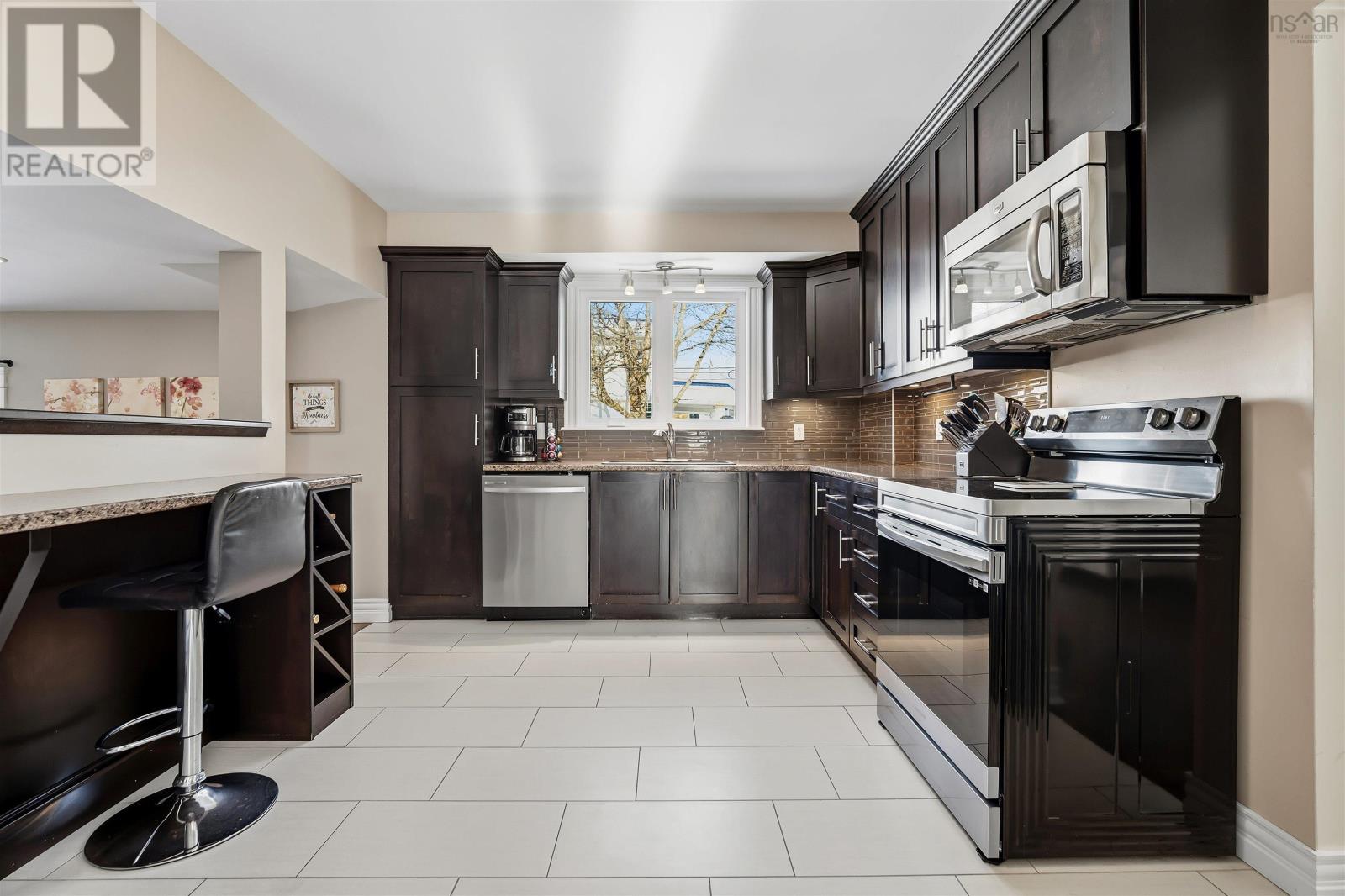 15 Bellroyal Court, Cole Harbour, Nova Scotia B2V 2B4 - Photo 9 - 202602588