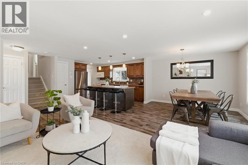 322 Sandowne Drive, Waterloo, Ontario  N2K 1V8 - Photo 3 - 40806117