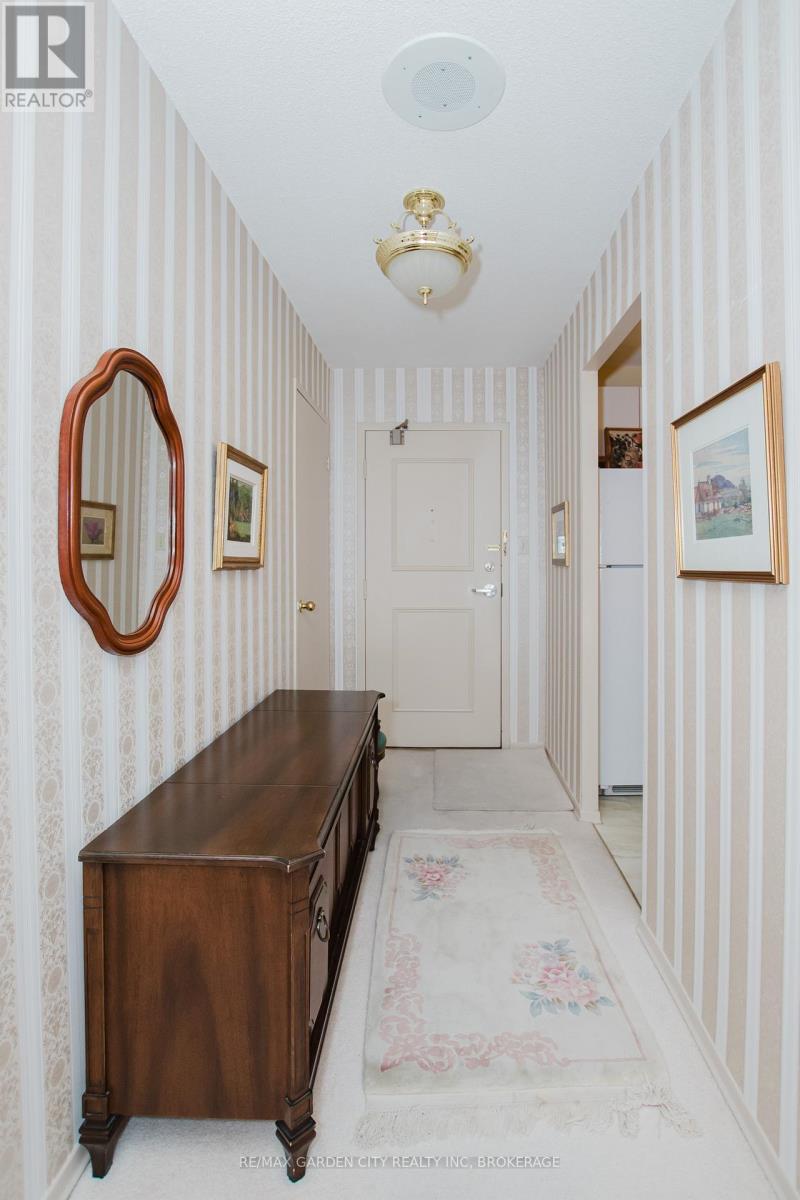 307 - 7 Gale Crescent, St. Catharines, Ontario  L2R 7M8 - Photo 5 - X12833280