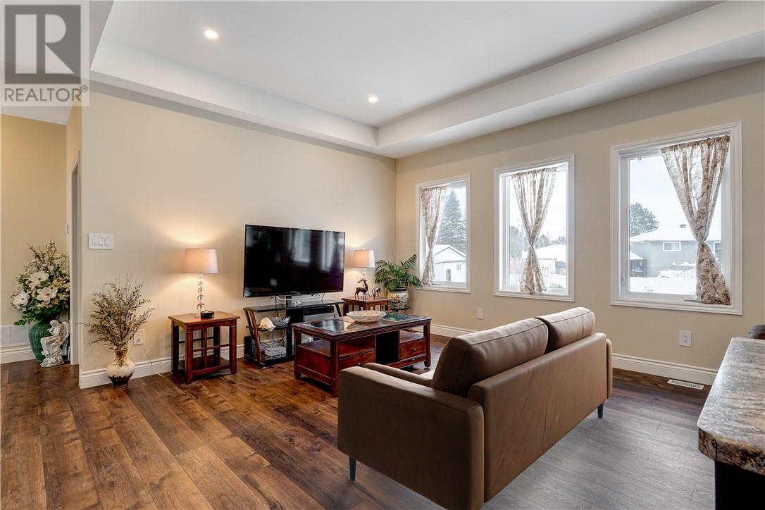 4072 Bonaventure Drive, Hanmer, Ontario  P3P 0E2 - Photo 10 - 2126231