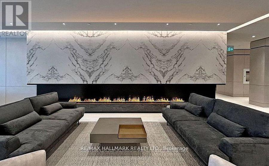 B-1910 - 50 Upper Mall Way, Vaughan (Brownridge), Ontario  L4J 0L8 - Photo 3 - N12837752