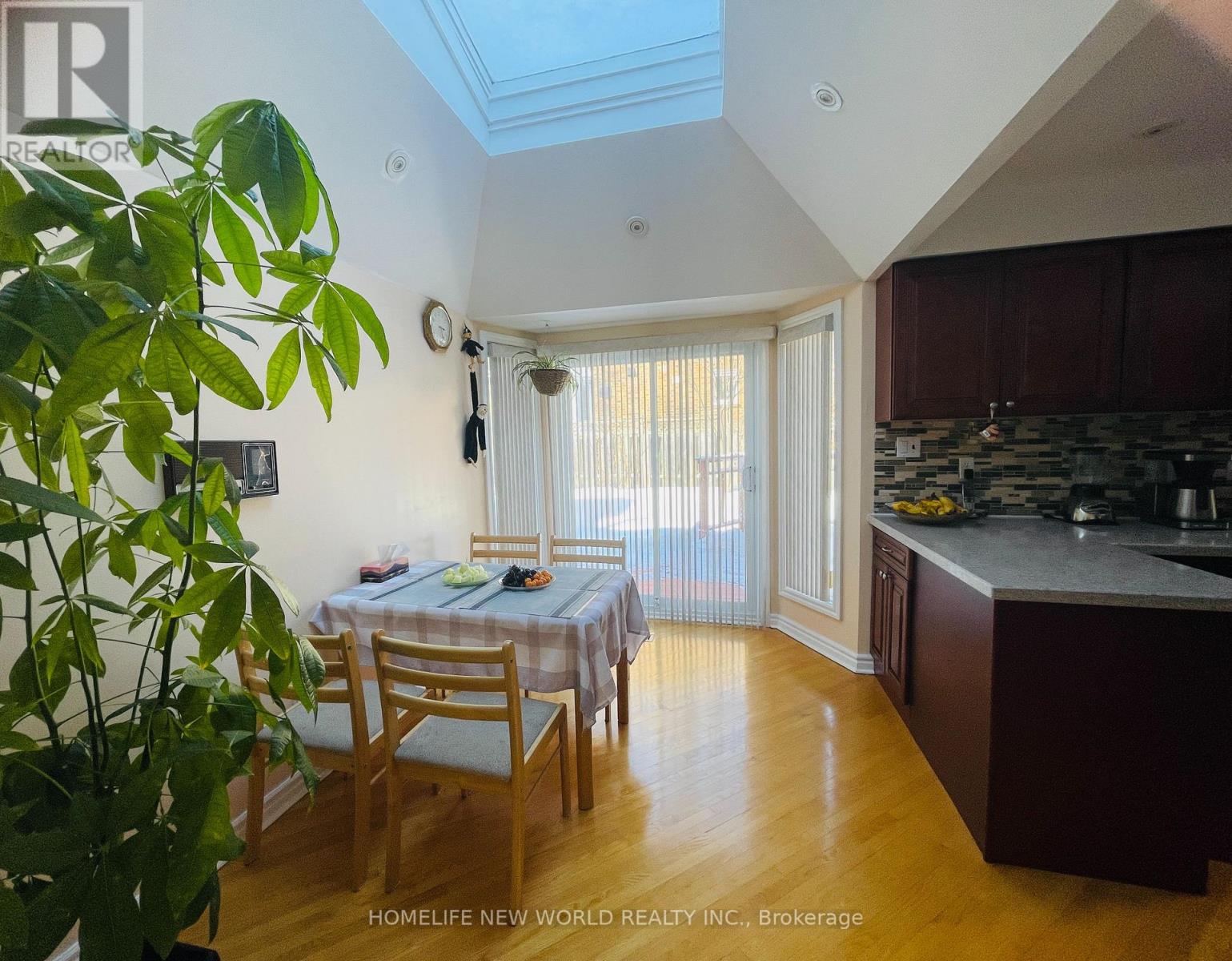 32 Halstead Drive, Markham, Ontario L3R 7Z7 - Photo 5 - N12837768