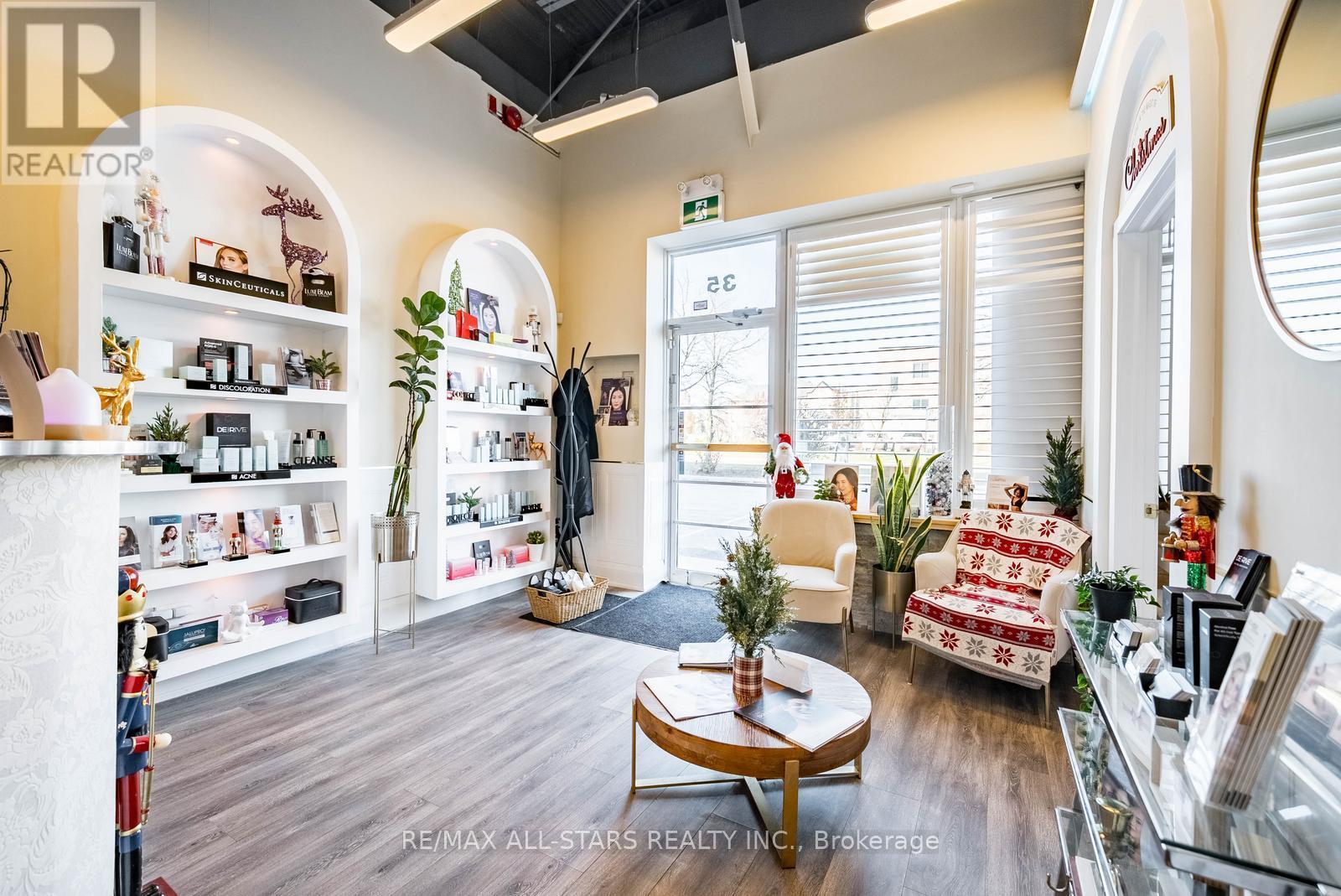 35 - 86 Ringwood Drive, Whitchurch-Stouffville, Ontario  L4A 1C3 - Photo 5 - N12837790