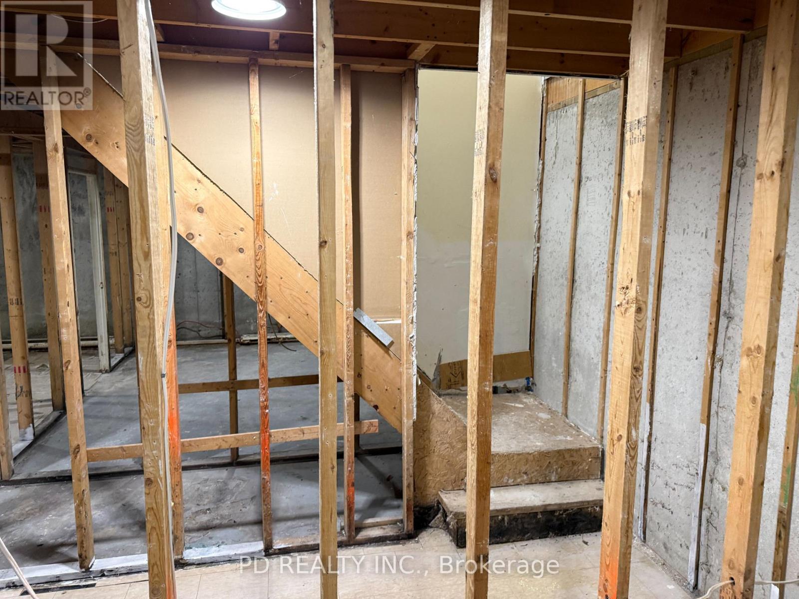 831 Milford Drive, Peterborough (Ashburnham Ward 4), Ontario  K9J 8K3 - Photo 32 - X12837470