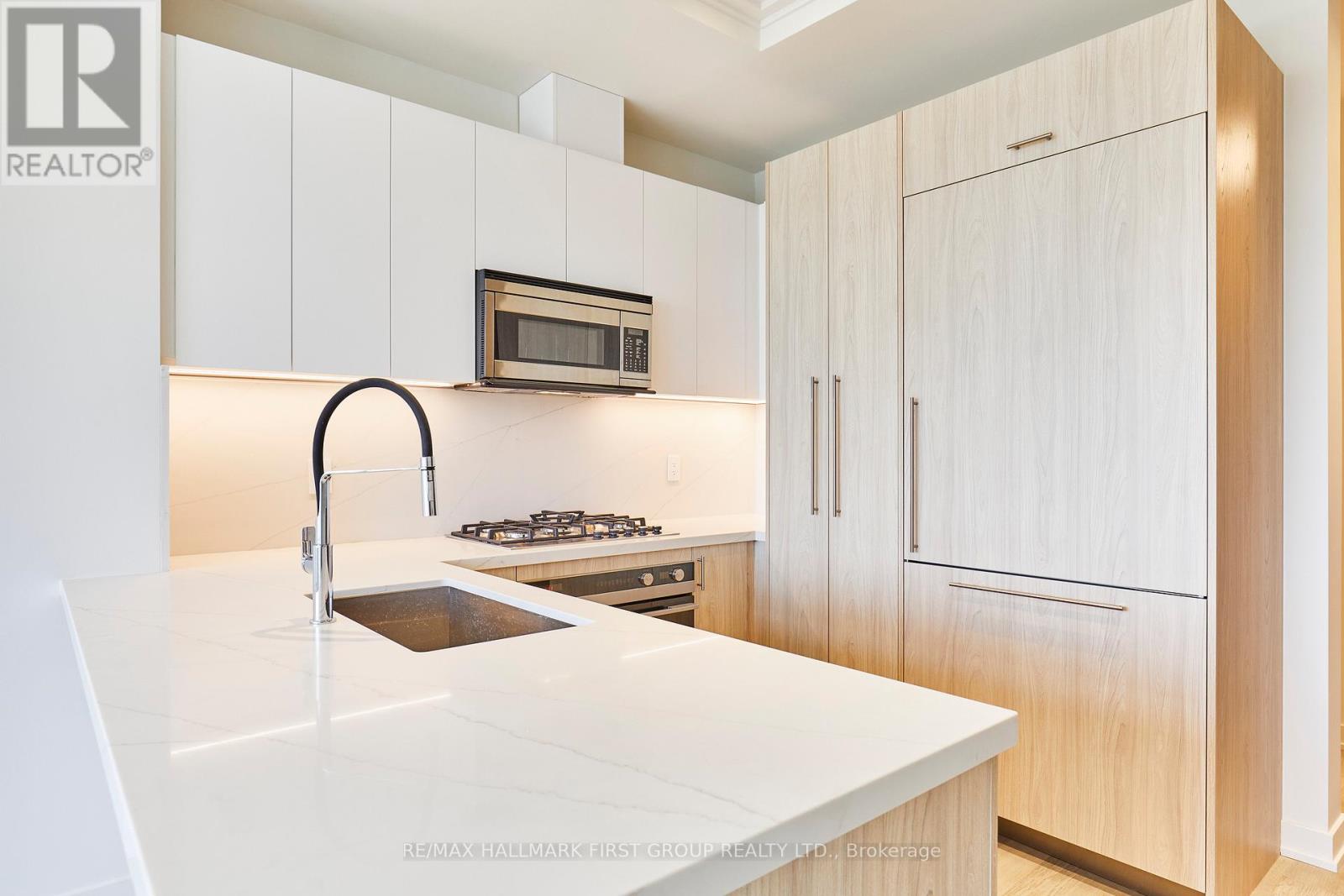 407 - 123 Maurice Drive, Oakville, Ontario  L6K 2W6 - Photo 11 - W12837774