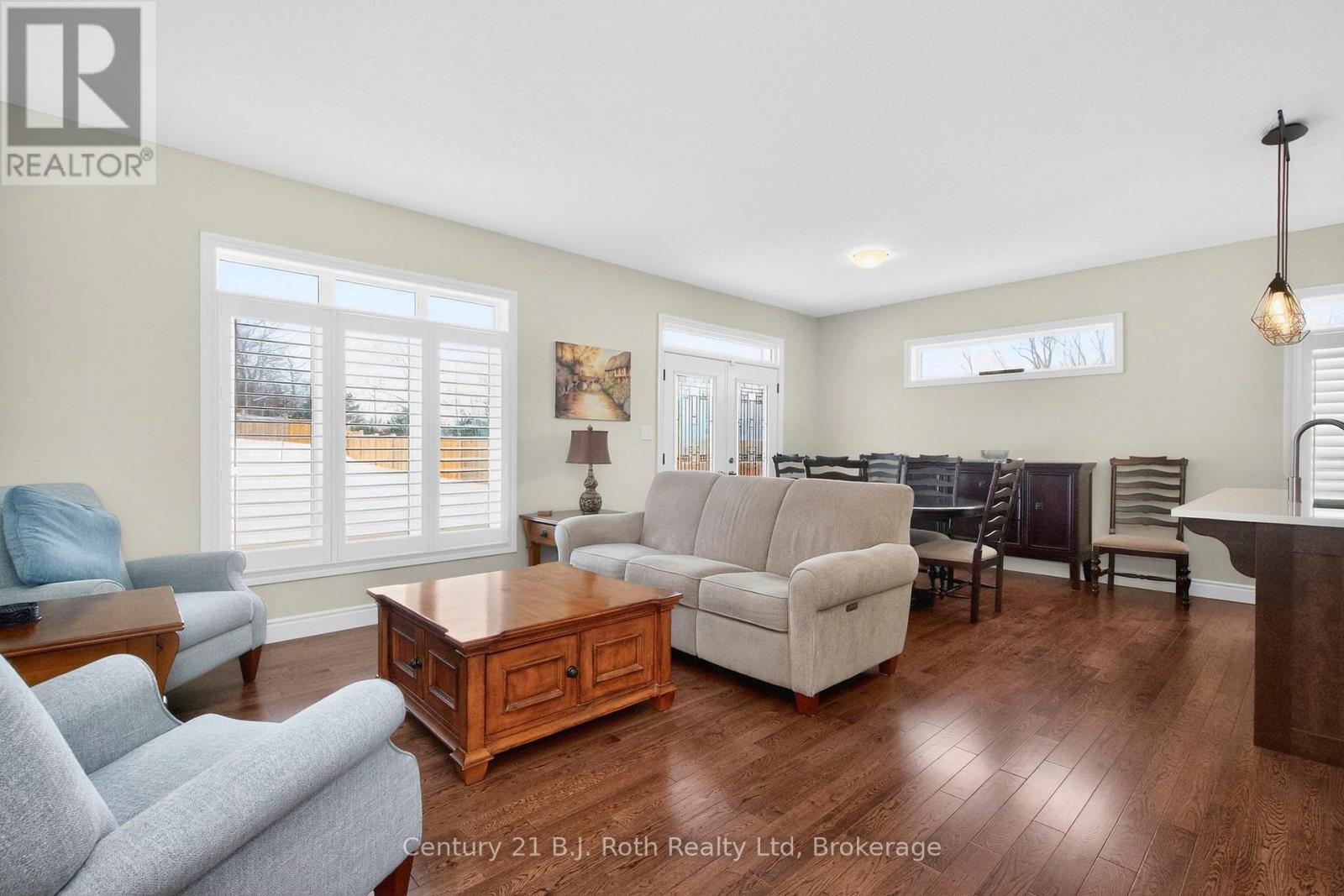 53 Hunter Avenue, Tay, Ontario  L0K 2A0 - Photo 17 - S12837874