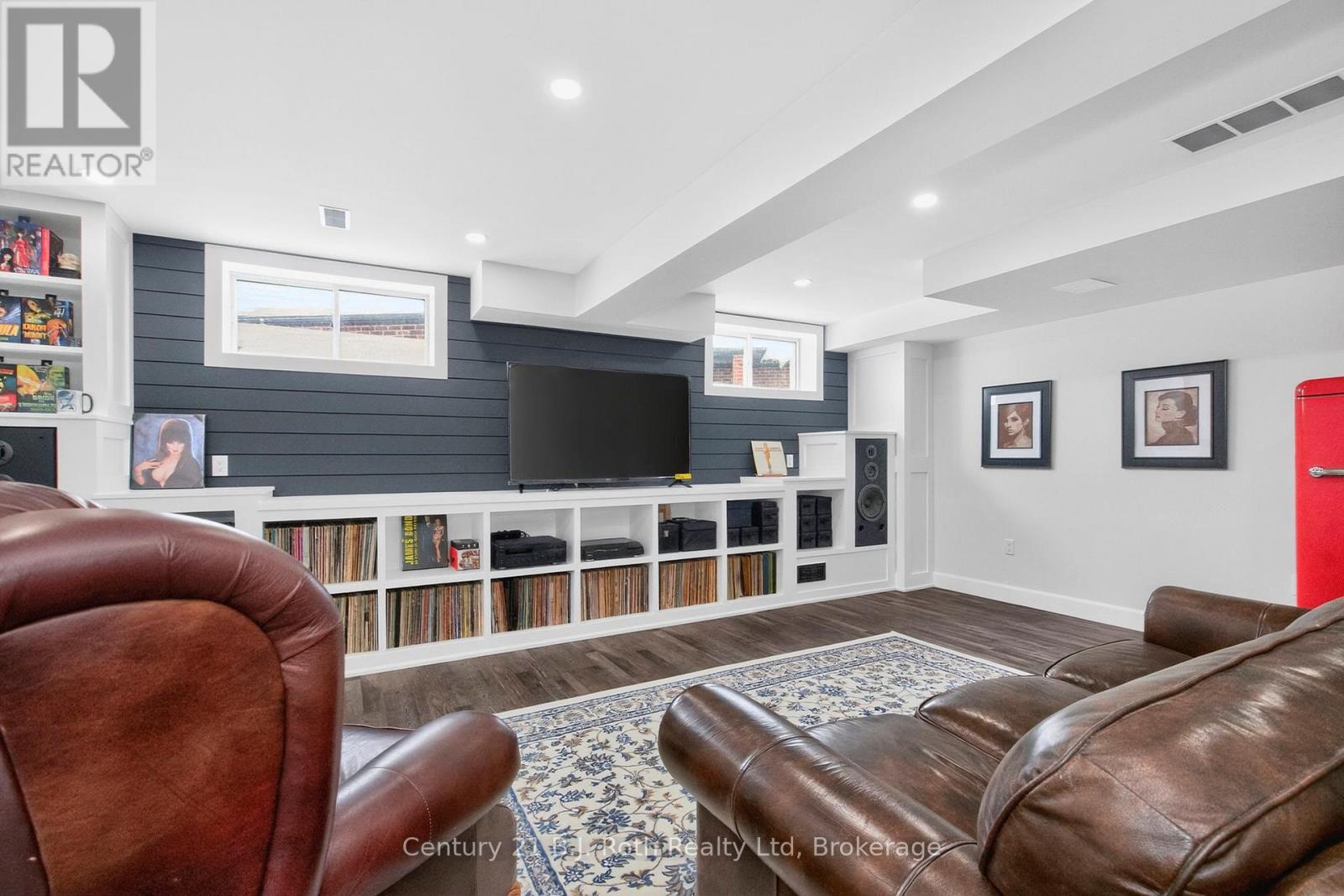 53 Hunter Avenue, Tay, Ontario  L0K 2A0 - Photo 29 - S12837874