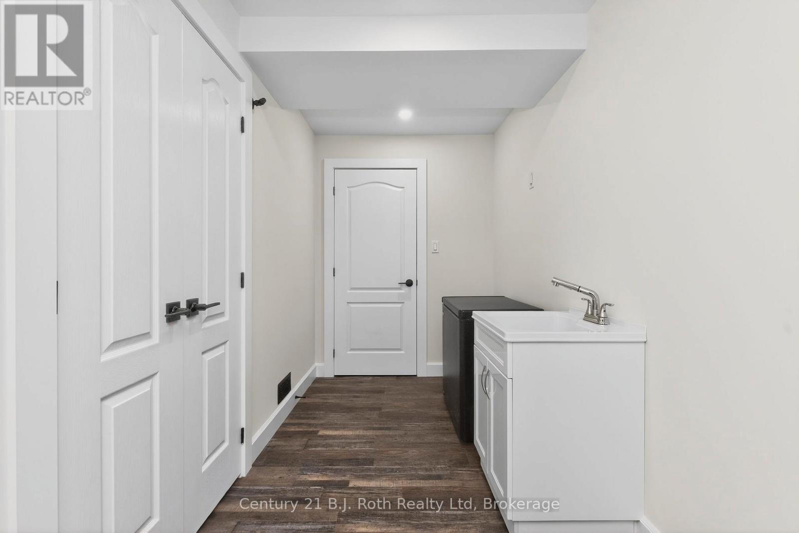 53 Hunter Avenue, Tay, Ontario  L0K 2A0 - Photo 35 - S12837874