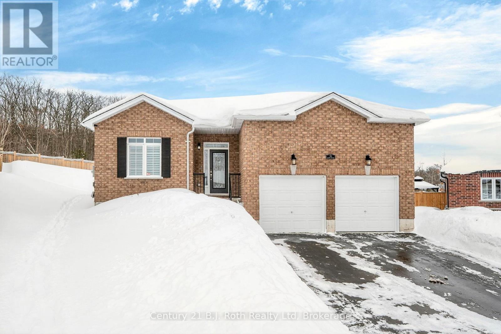 53 Hunter Avenue, Tay, Ontario  L0K 2A0 - Photo 4 - S12837874