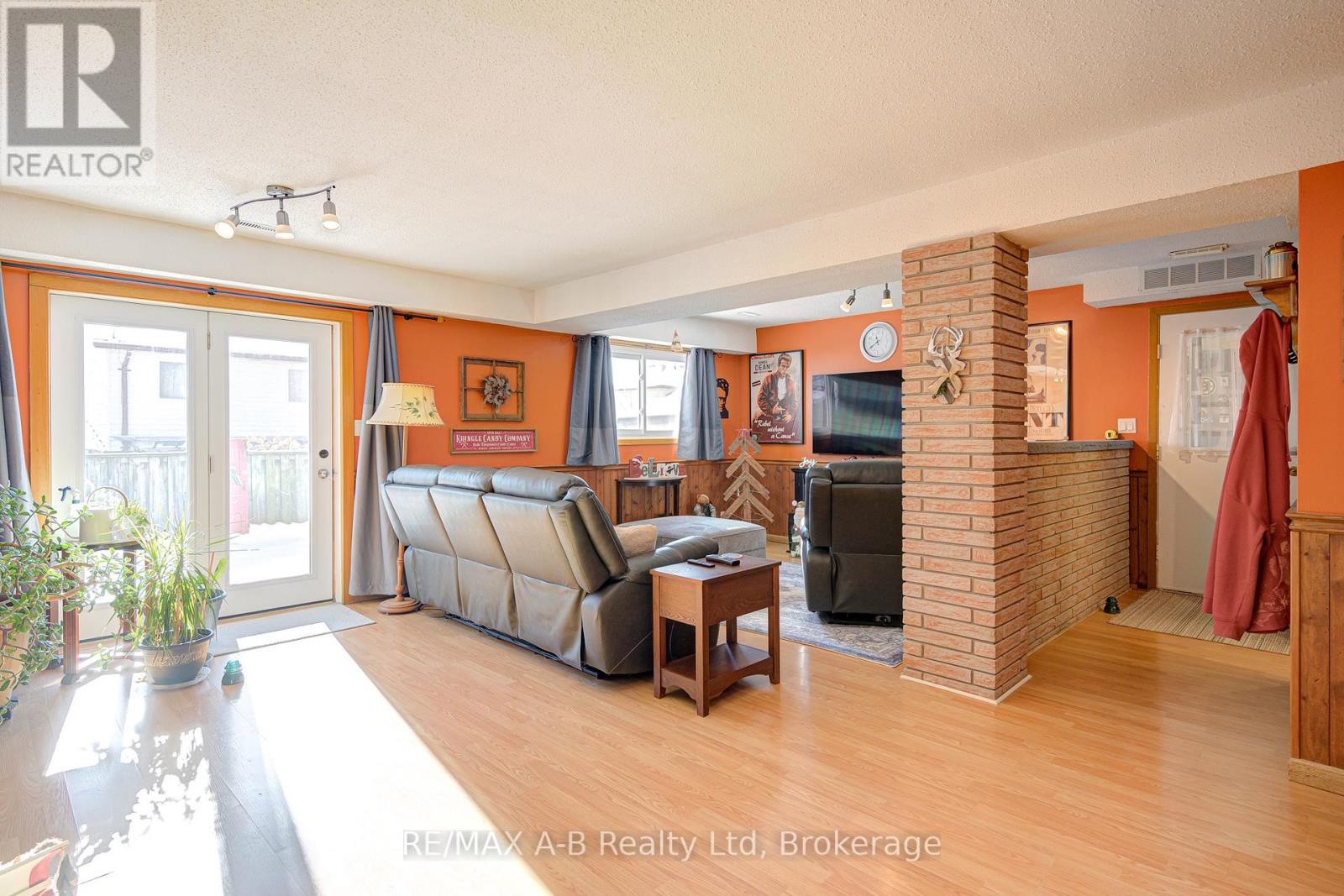 231 Whitelock Street, Stratford, Ontario  N5A 7L2 - Photo 28 - X12837804