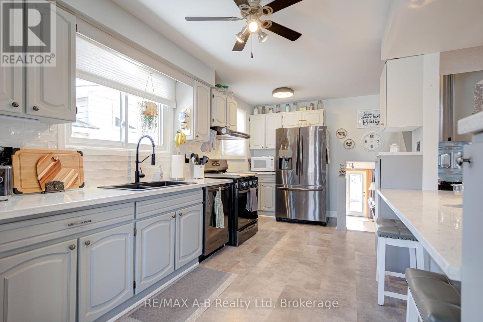 231 Whitelock Street, Stratford, Ontario  N5A 7L2 - Photo 7 - X12837804