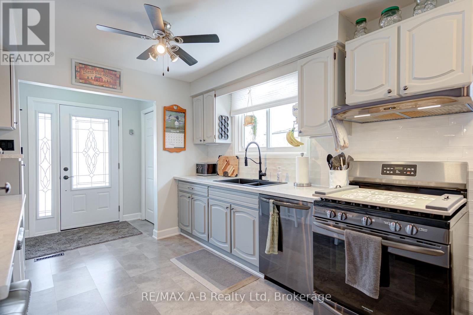 231 Whitelock Street, Stratford, Ontario  N5A 7L2 - Photo 8 - X12837804