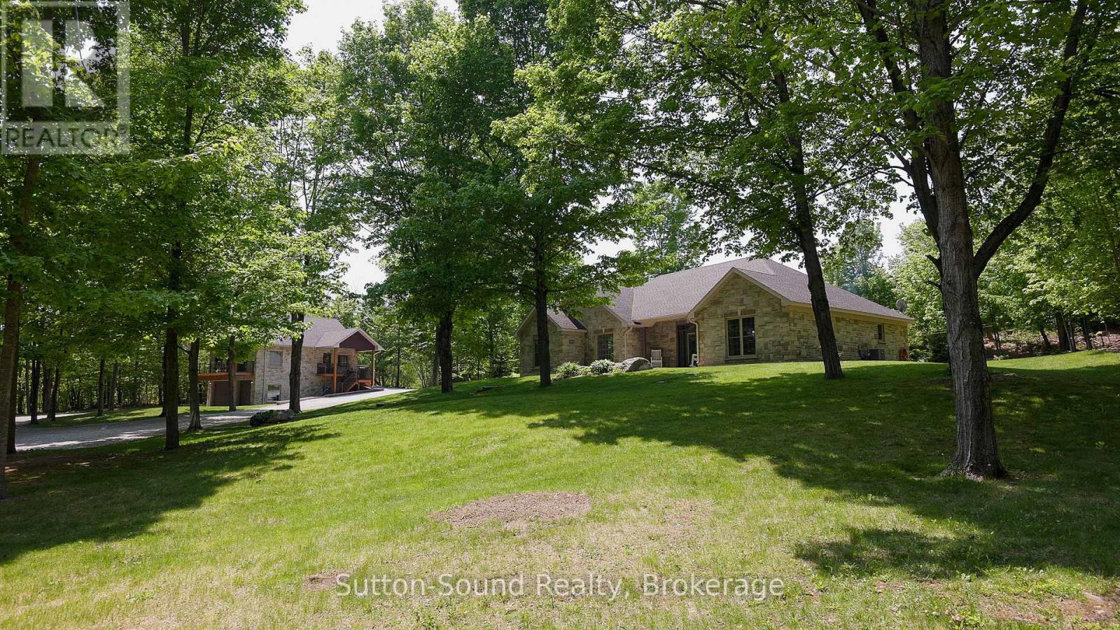 505556 Grey Road 1 Road, Georgian Bluffs, Ontario N0H 1S0 - Photo 3 - X12837812