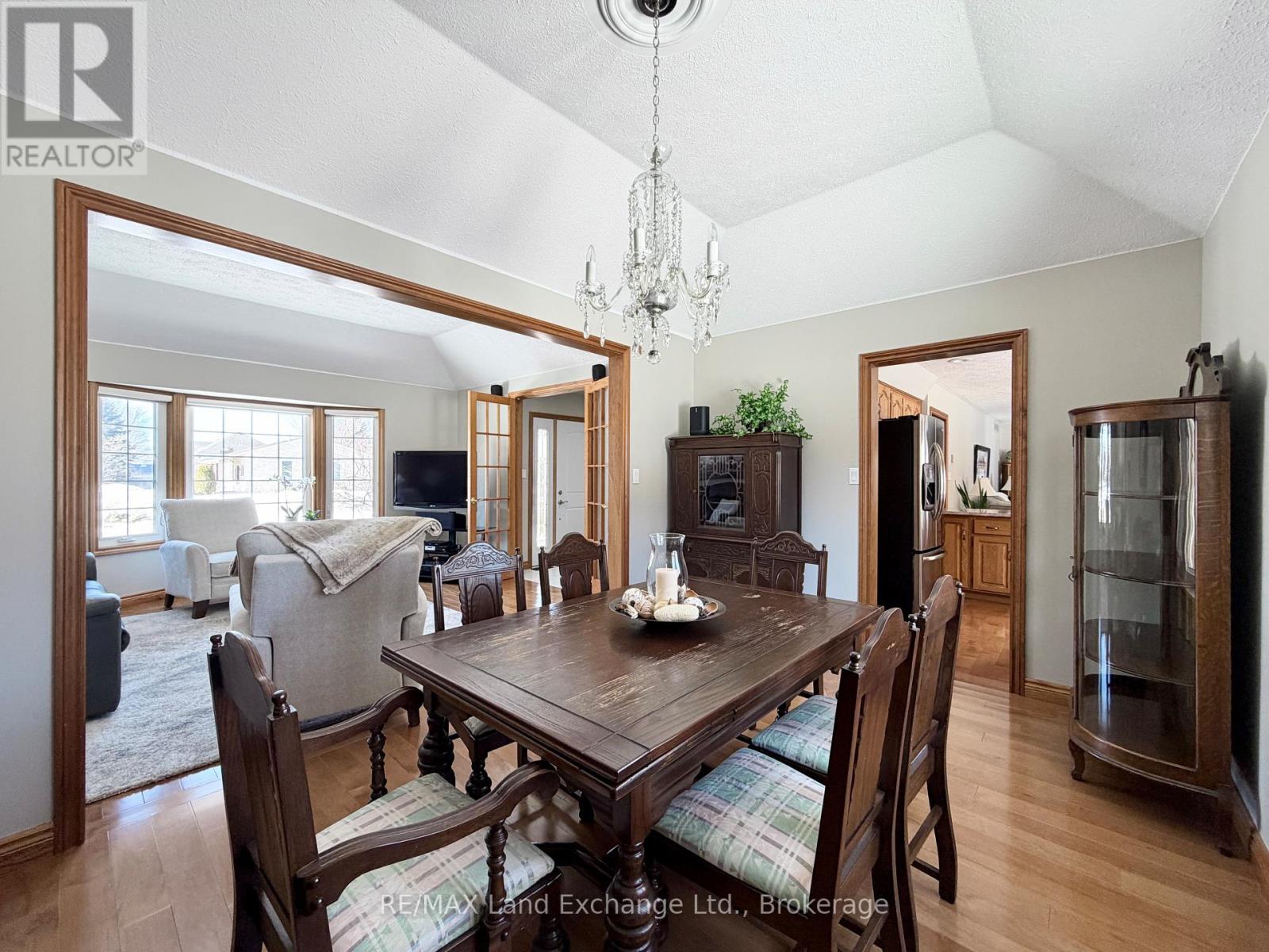 375 Stafford Street, Saugeen Shores, Ontario  N0H 2C1 - Photo 12 - X12837844