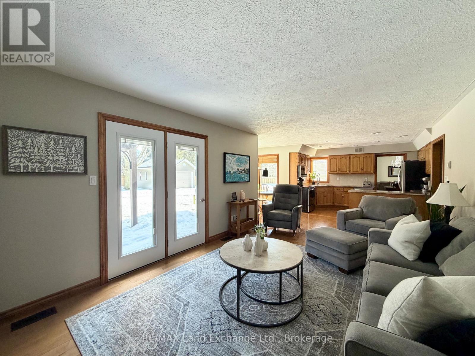 375 Stafford Street, Saugeen Shores, Ontario  N0H 2C1 - Photo 9 - X12837844