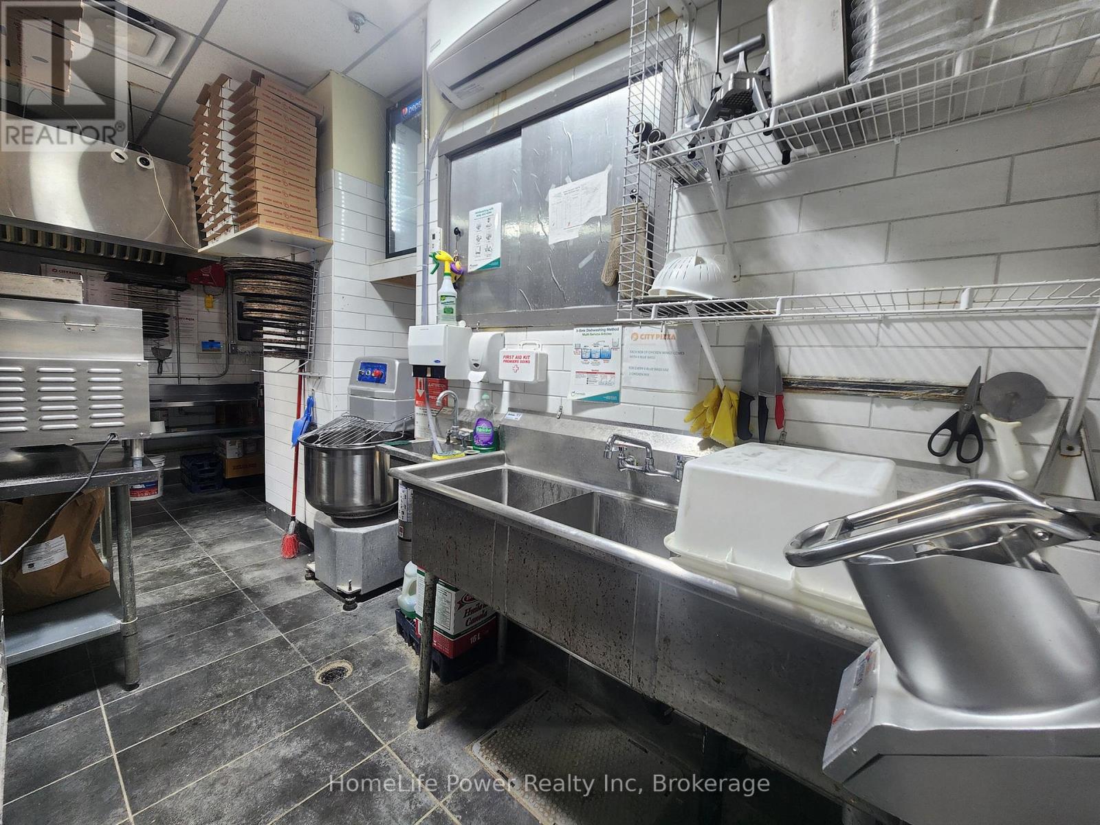 10 - 35 Harvard Road, Guelph, Ontario N1G 3A2 - Photo 17 - X12837848