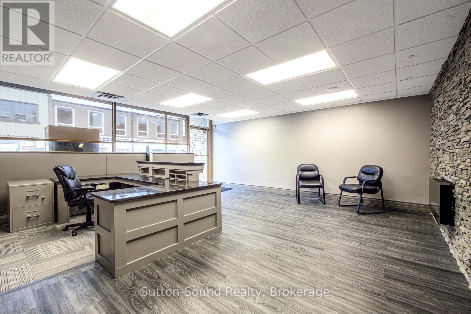 757 2nd Avenue E, Owen Sound, Ontario  N4K 2G9 - Photo 2 - X12837892