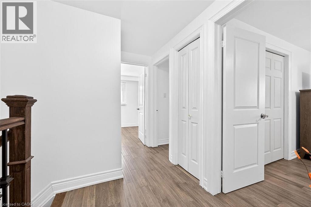 28 Tara Court, Hamilton, Ontario  L8K 6E6 - Photo 22 - 40808435