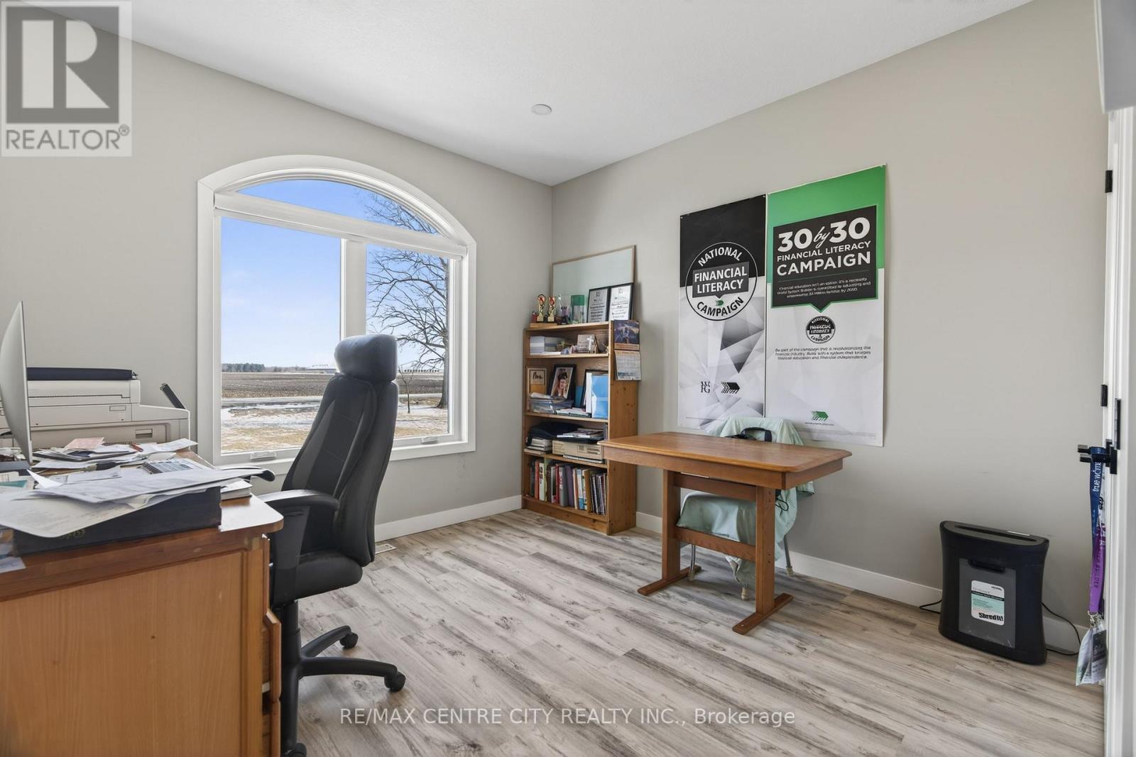 22273 Pratt Siding Road, Southwest Middlesex, Ontario  N0L 1M0 - Photo 13 - X12837856