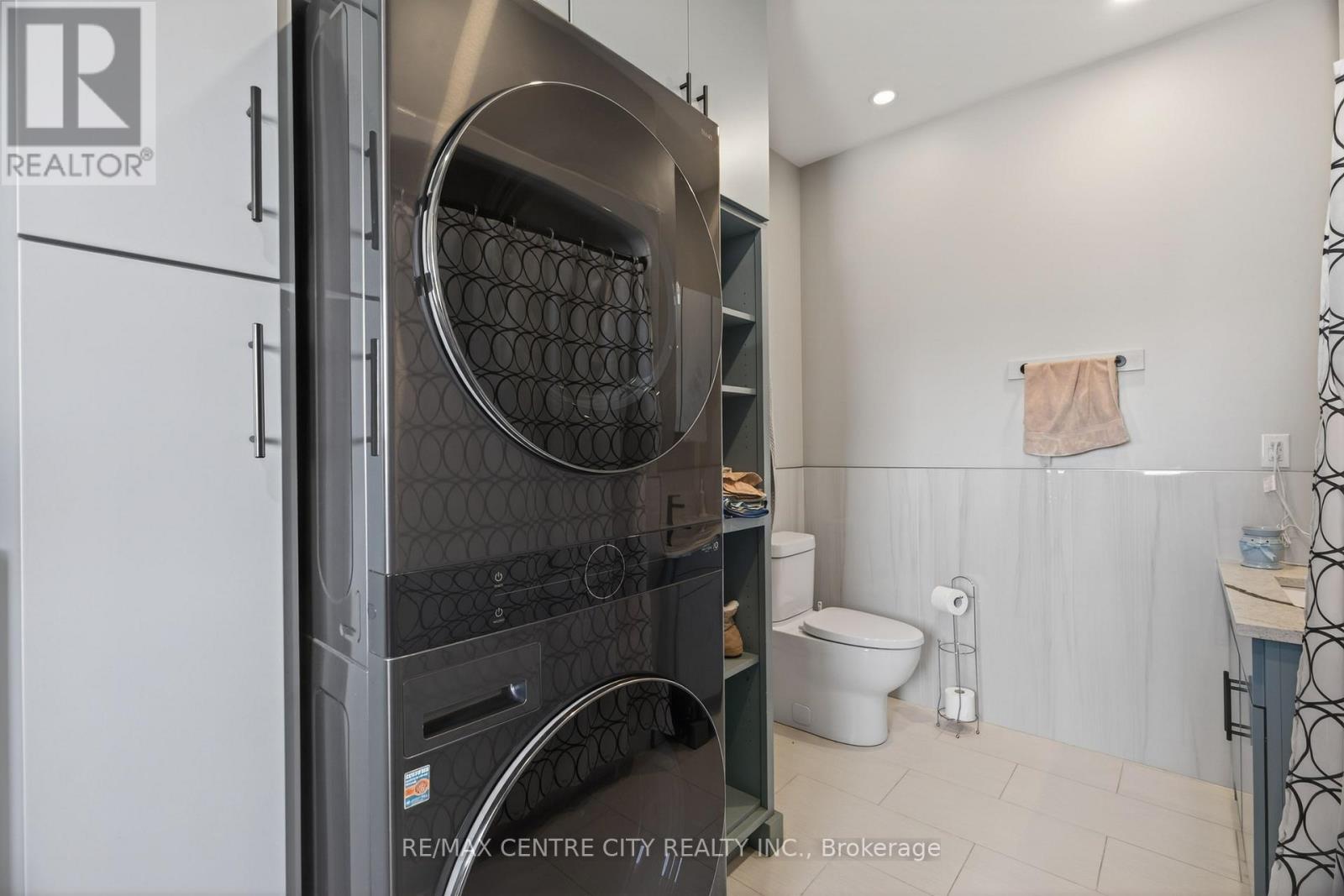 22273 Pratt Siding Road, Southwest Middlesex, Ontario  N0L 1M0 - Photo 19 - X12837856