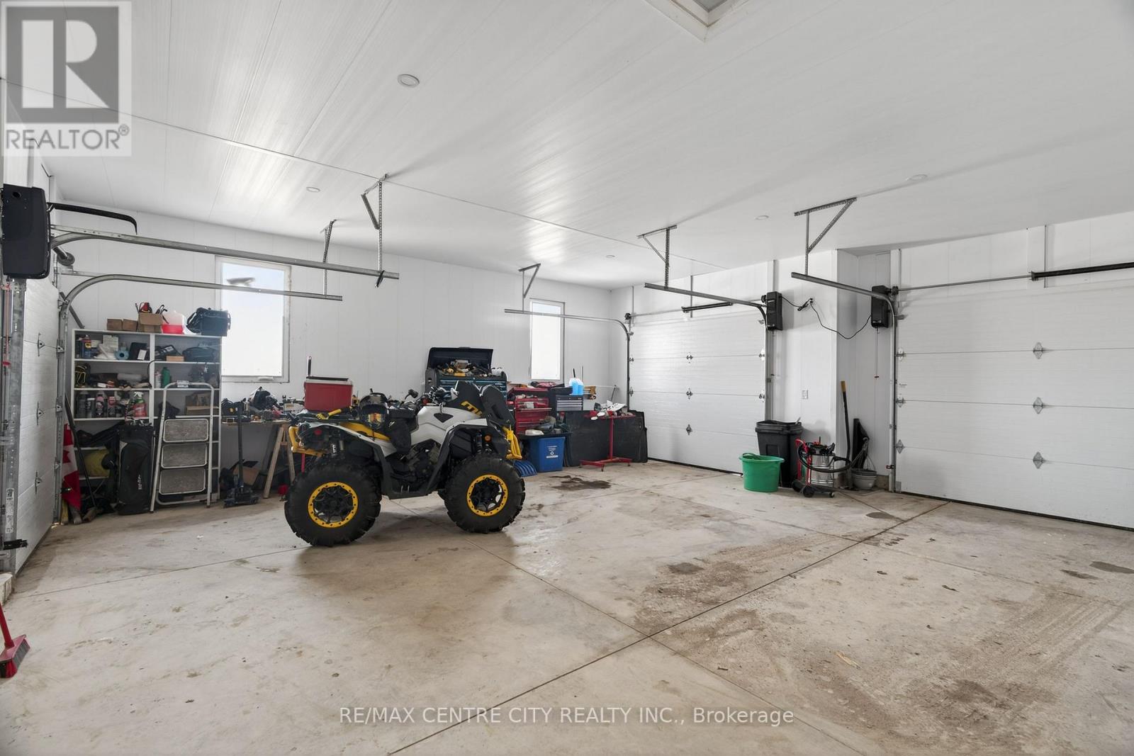 22273 Pratt Siding Road, Southwest Middlesex, Ontario  N0L 1M0 - Photo 21 - X12837856