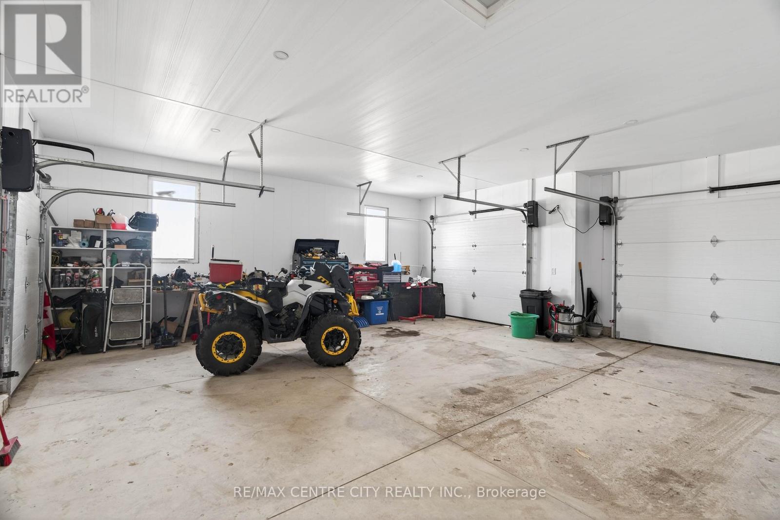 22273 Pratt Siding Road, Southwest Middlesex, Ontario  N0L 1M0 - Photo 39 - X12837856