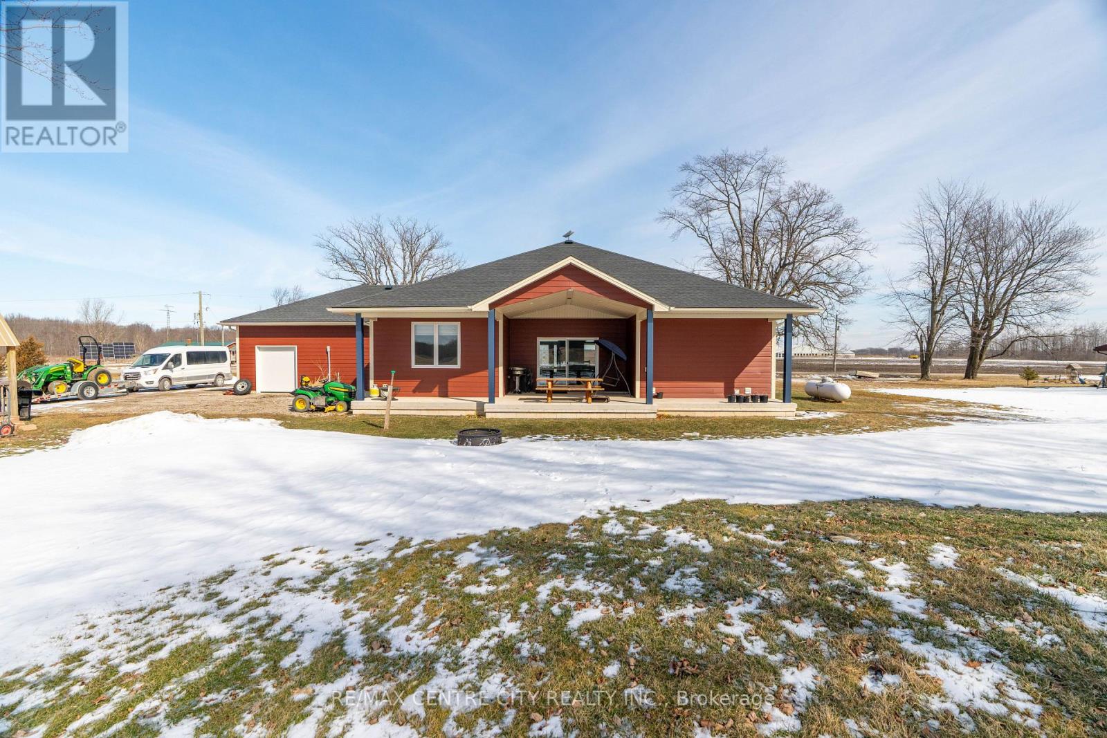 22273 Pratt Siding Road, Southwest Middlesex, Ontario  N0L 1M0 - Photo 43 - X12837856
