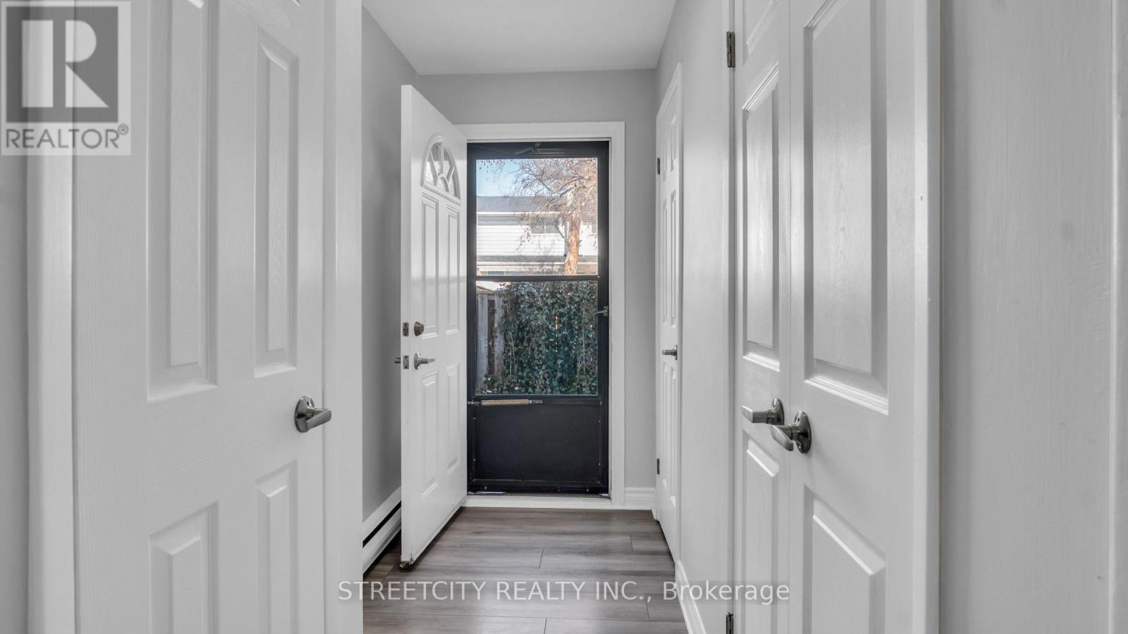 8 - 490 Southdale Road E, London South, Ontario  N6E 1A4 - Photo 20 - X12837882