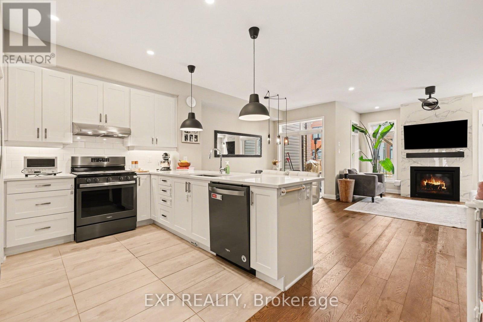 567 Rathburn Lane, Ottawa, Ontario  K1T 0T3 - Photo 12 - X12837872