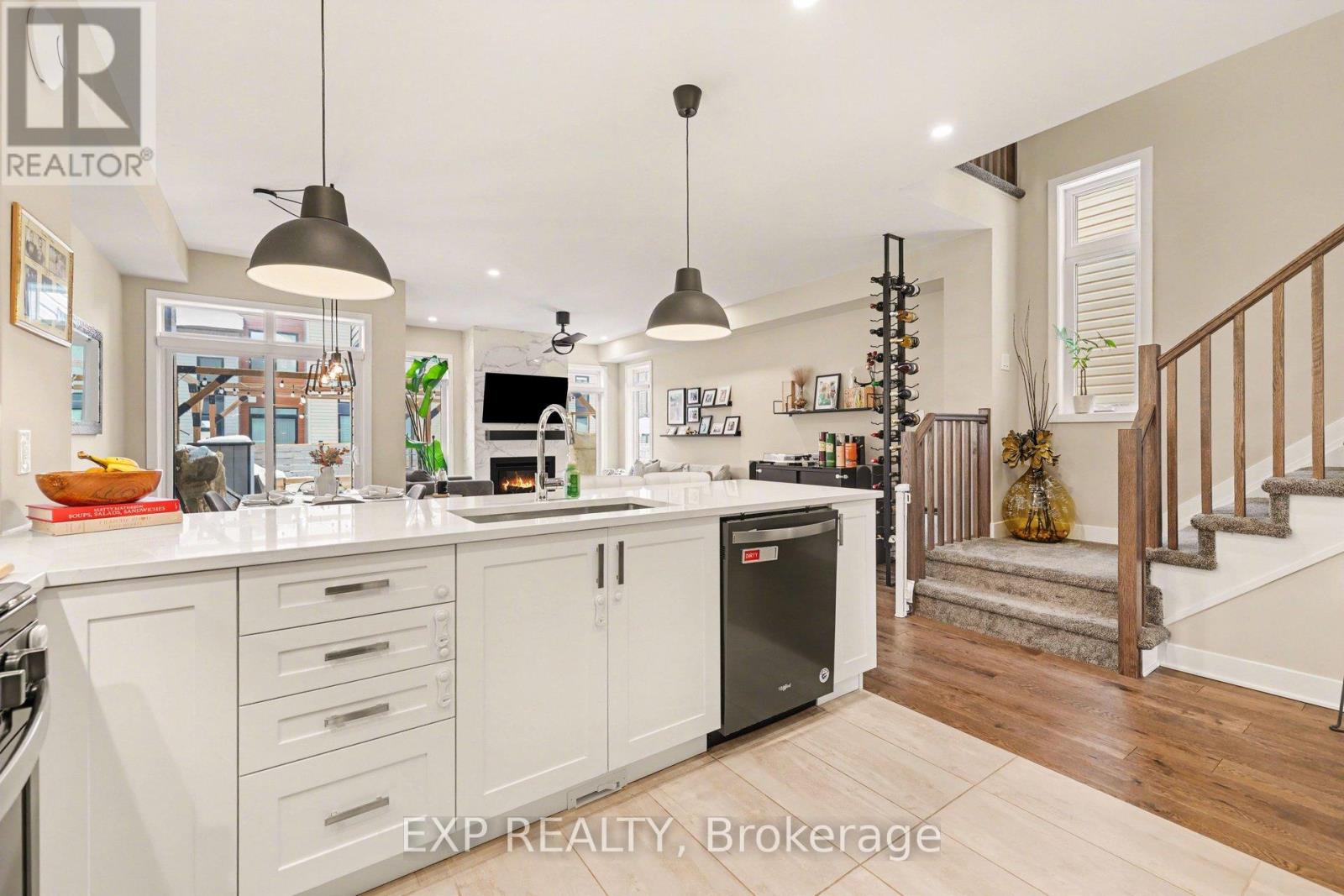 567 Rathburn Lane, Ottawa, Ontario  K1T 0T3 - Photo 15 - X12837872