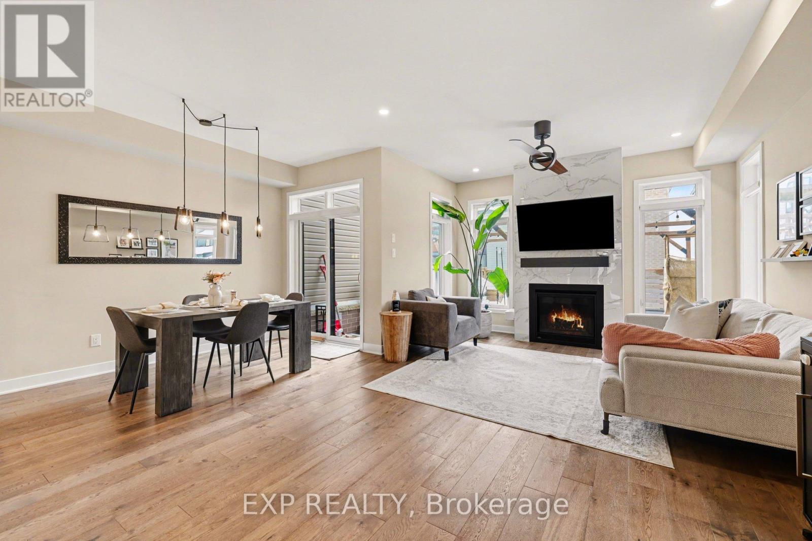 567 Rathburn Lane, Ottawa, Ontario  K1T 0T3 - Photo 5 - X12837872