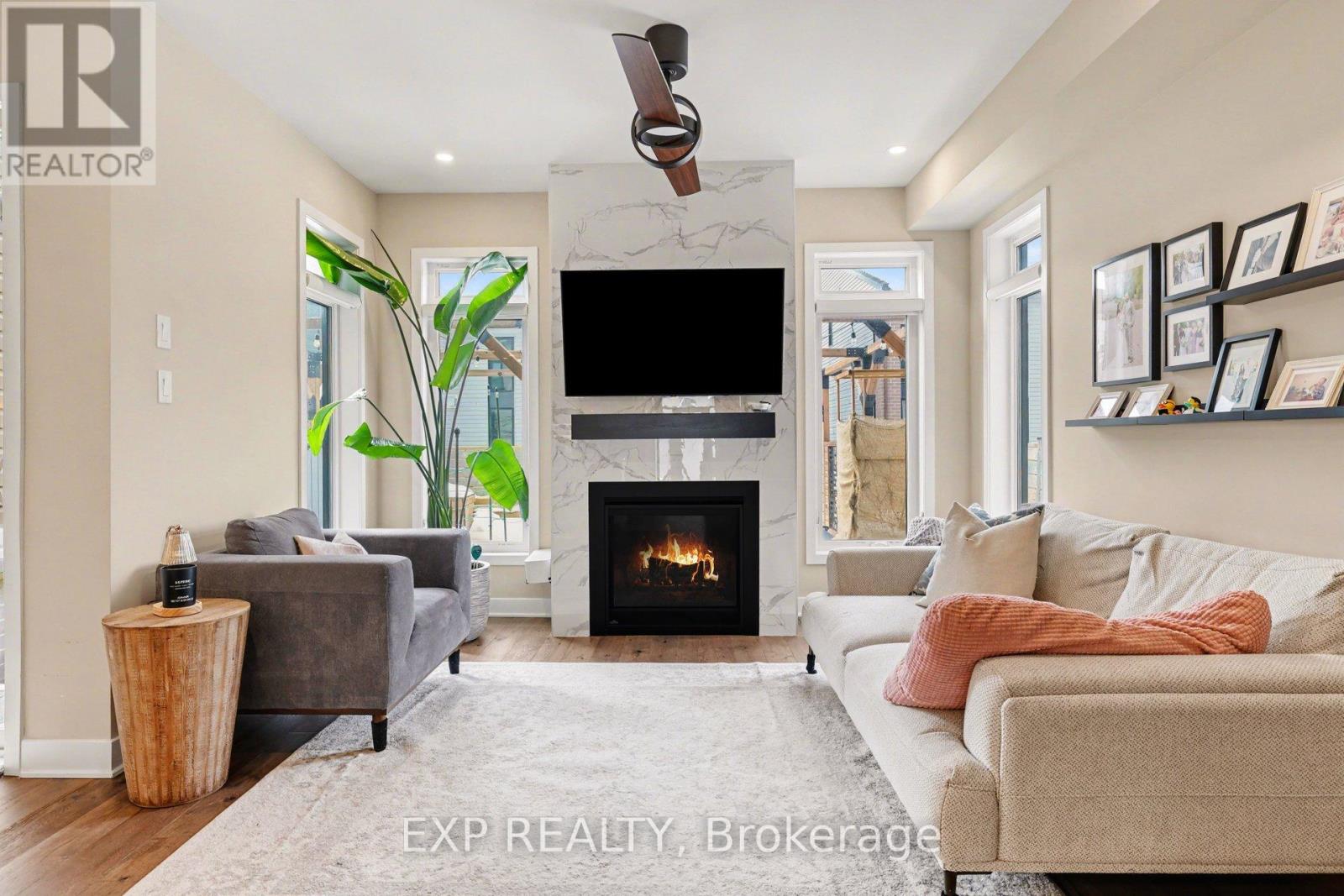 567 Rathburn Lane, Ottawa, Ontario  K1T 0T3 - Photo 6 - X12837872