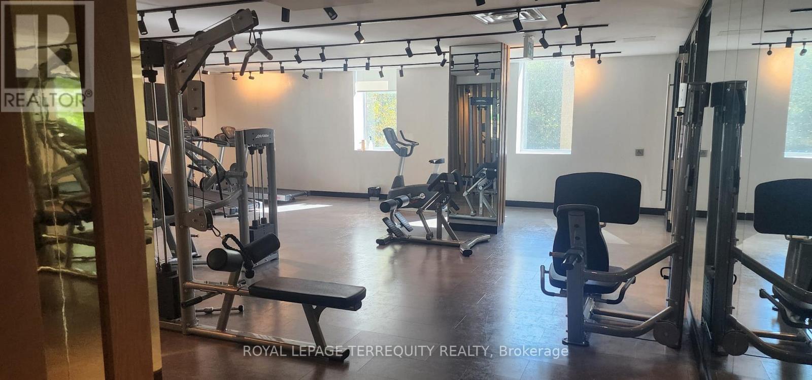 501 - 11 Lillian Street, Toronto, Ontario  M4S 0C3 - Photo 32 - C12816300