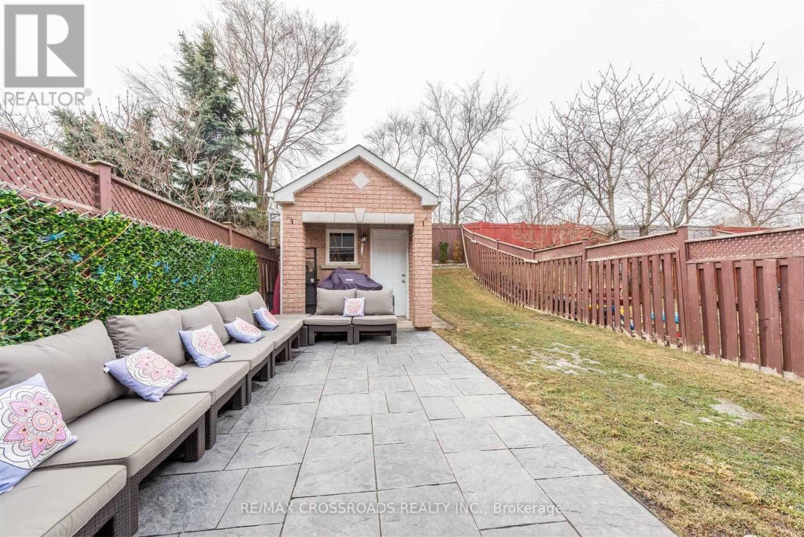 12 Sam Frustaglio Drive, Toronto, Ontario  M9N 3Y5 - Photo 35 - W12837682