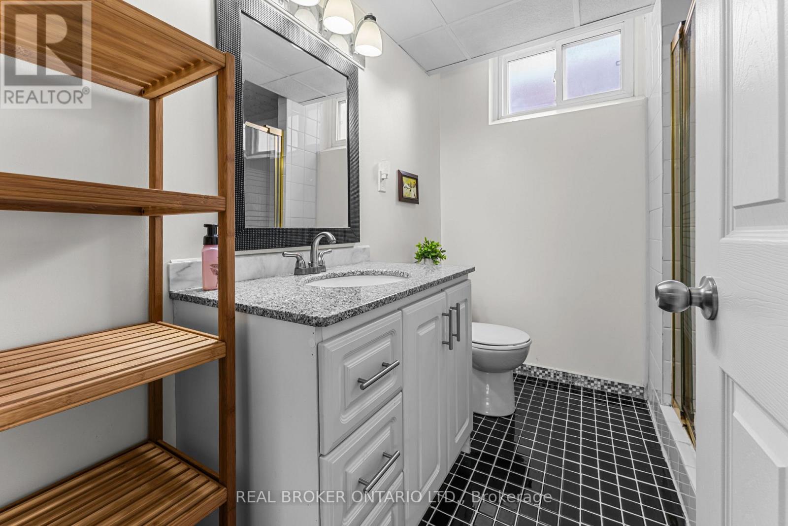 23 Beaumaris Crescent, Toronto, Ontario  M9R 1N7 - Photo 21 - W12837746